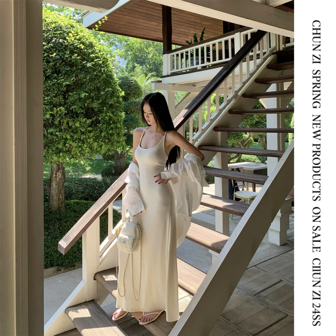 【CHUN ZI】25春夏设计感吊带连衣裙带胸垫舒适修身裙子显瘦长裙女