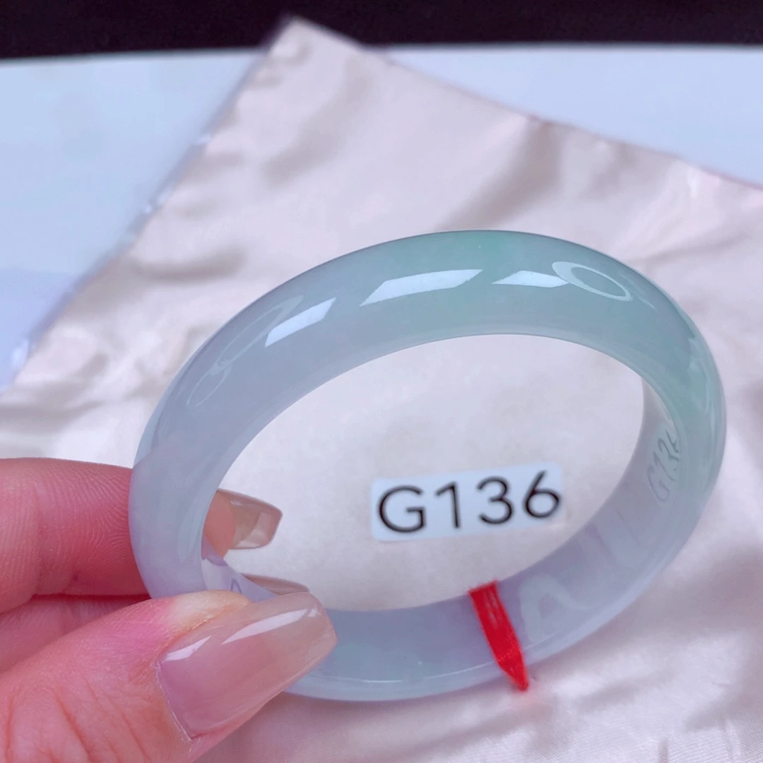 翡翠未镶嵌手镯手镯