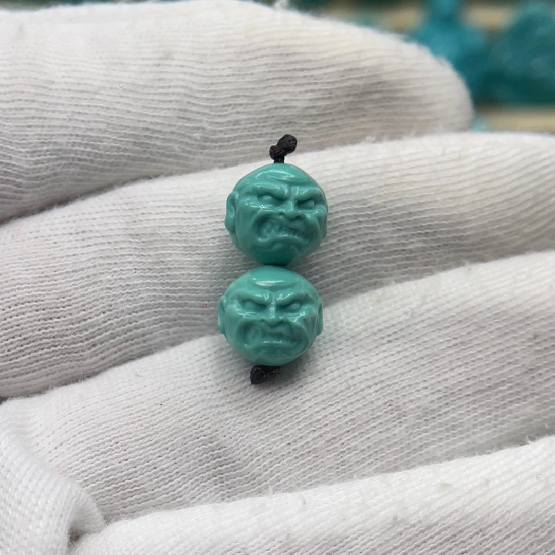 绿松石未镶嵌颈饰卡9.6