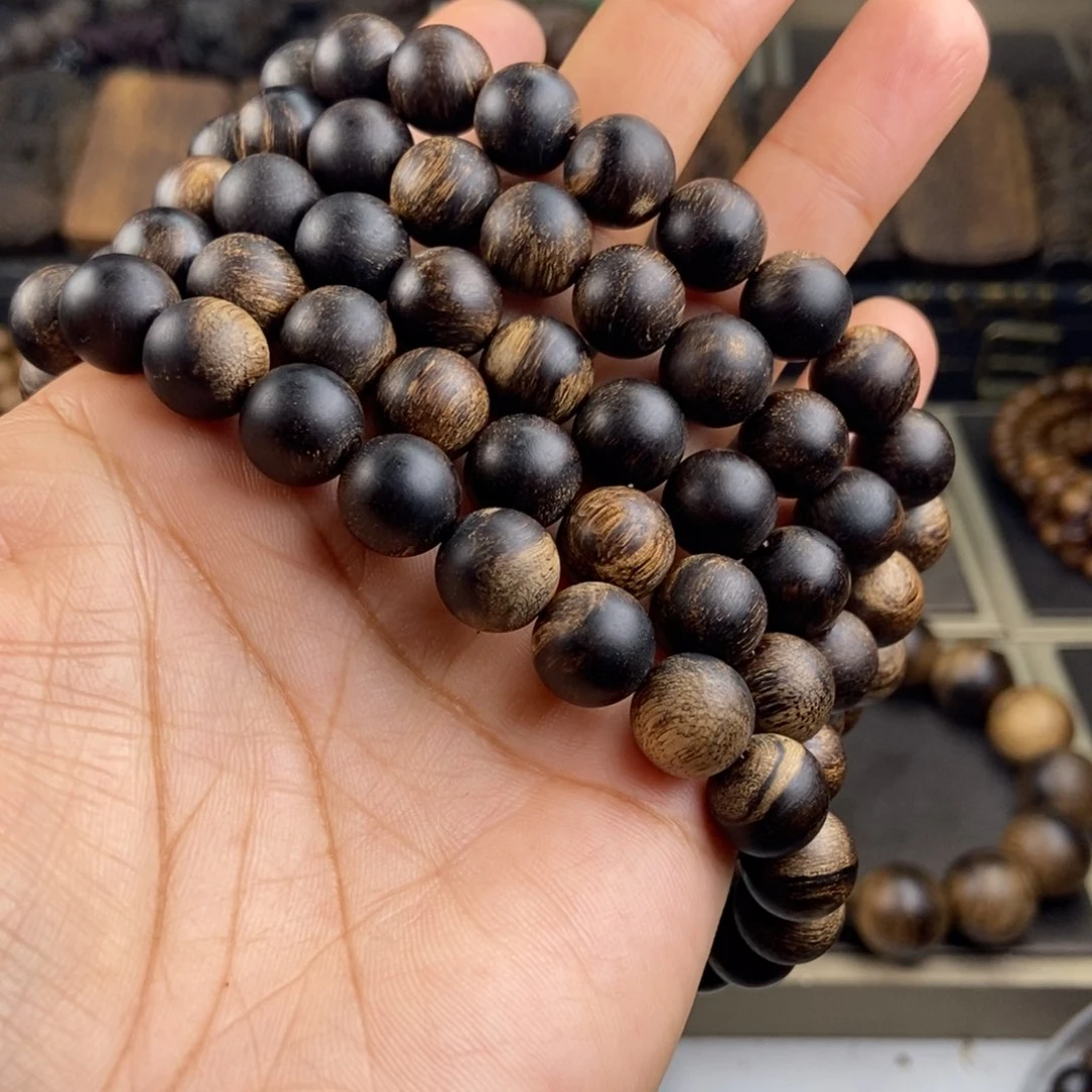 木从****在越南芽庄白留疤