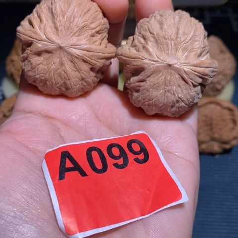 吊坠文玩核桃40铁锤有黄