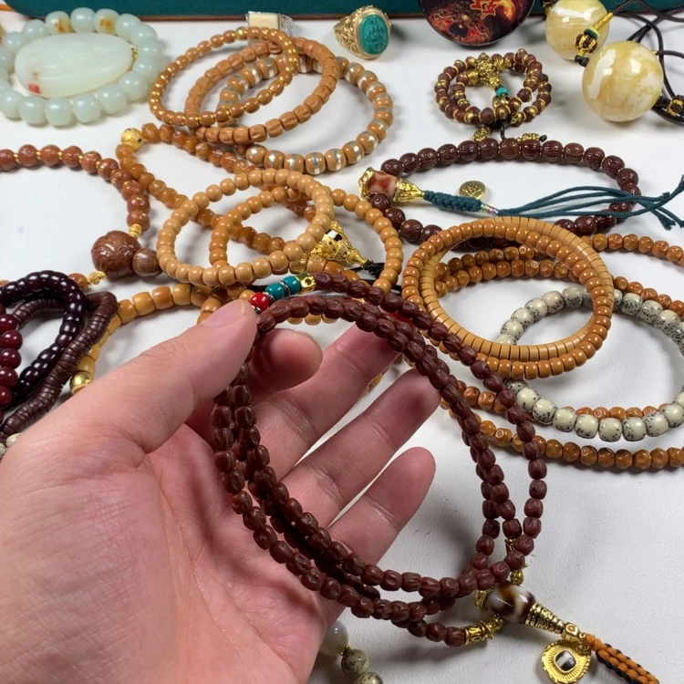 【闪购商品】柏香籽/百香籽吊坠。。。。。。。。。。。。。