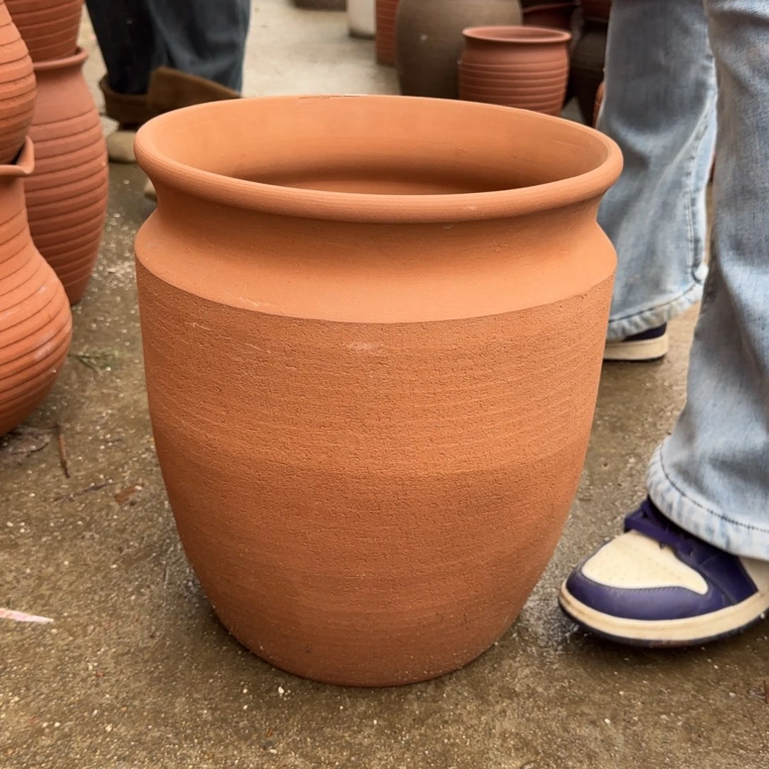 紫砂花盆口30高35宜兴土陶瑕疵底部