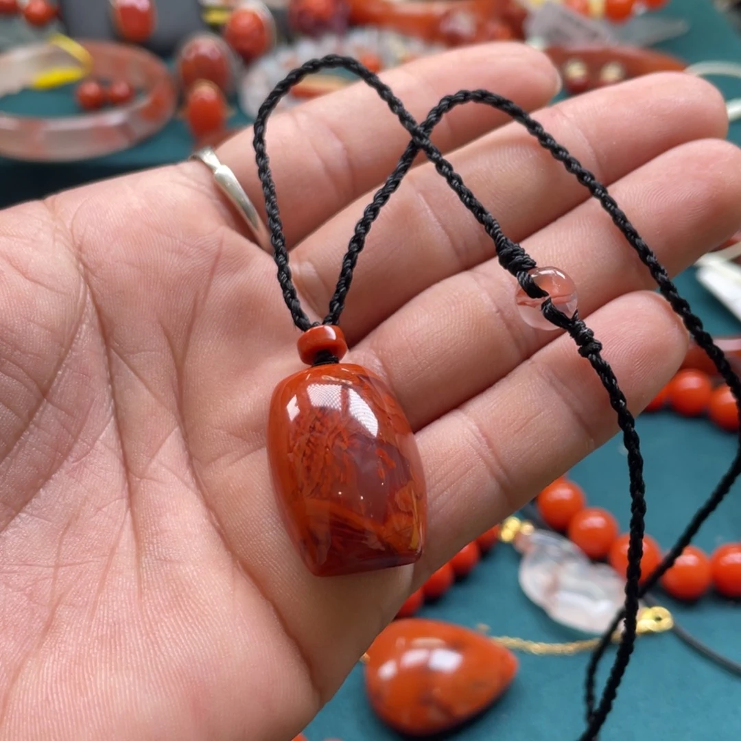 南红玛瑙未镶嵌川料南红无事牌吊坠