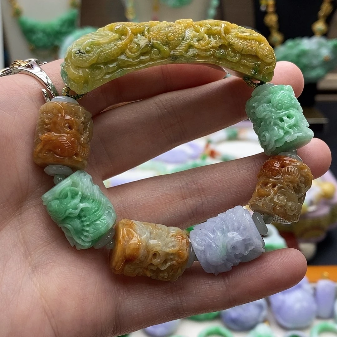 翡翠未镶嵌颈饰手链