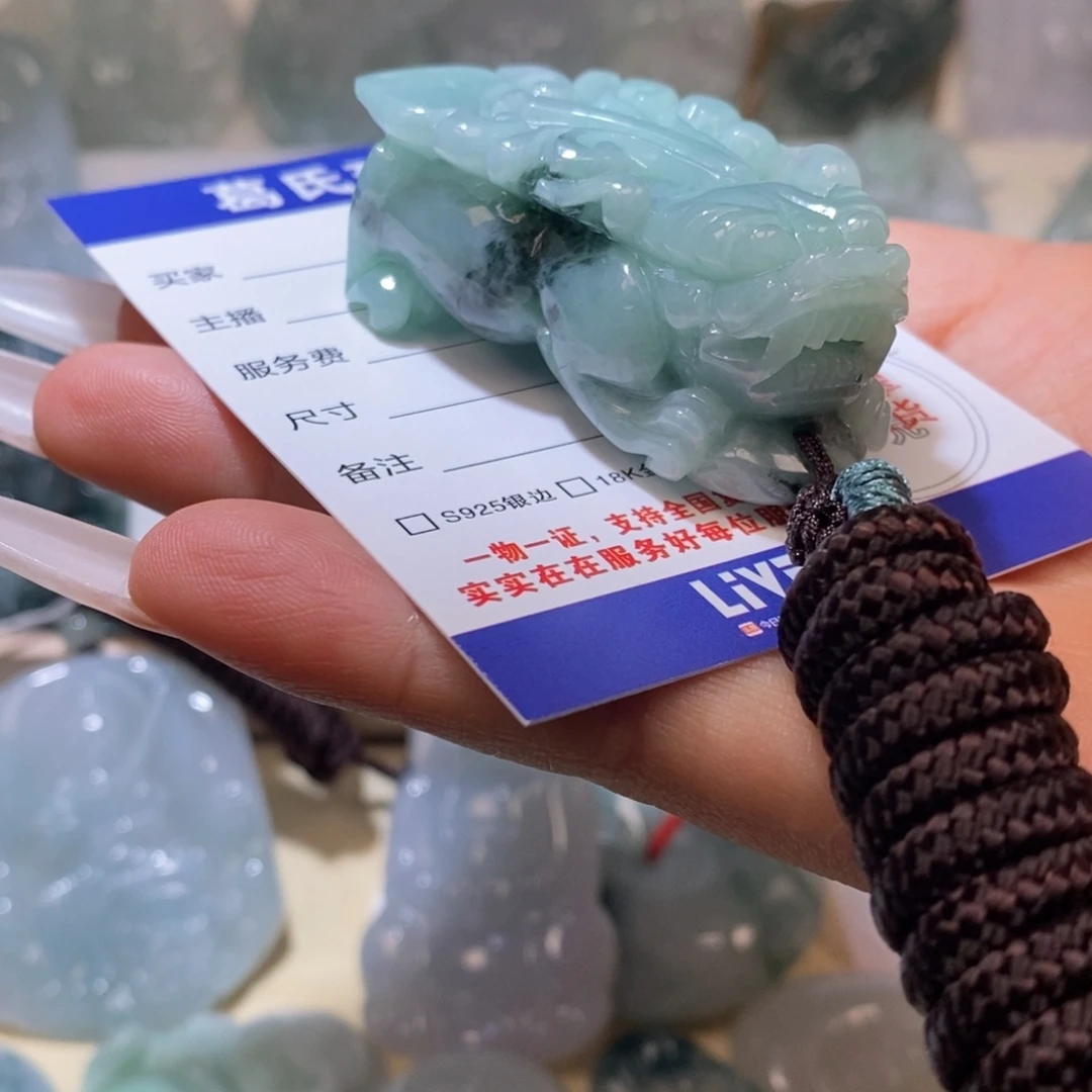 翡翠颈饰未镶嵌翡翠78