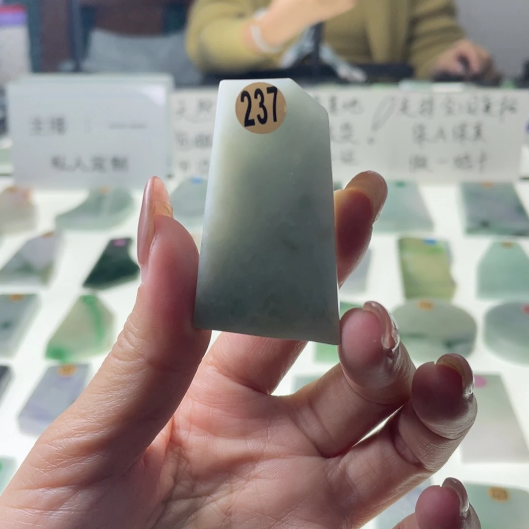 定制翡翠未镶嵌天然a货翡翠私人定制