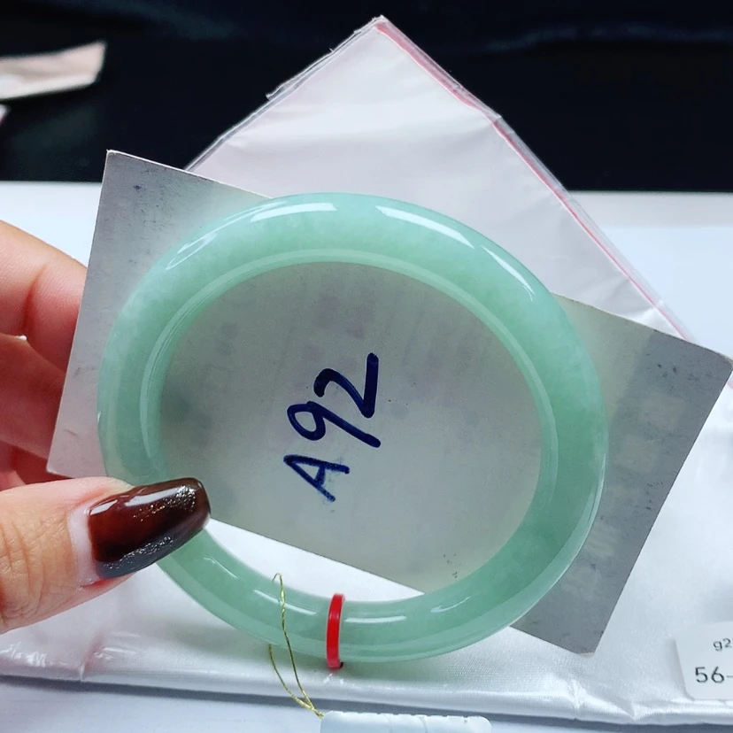 【闪购商品】翡翠手镯未镶嵌 圆条56+