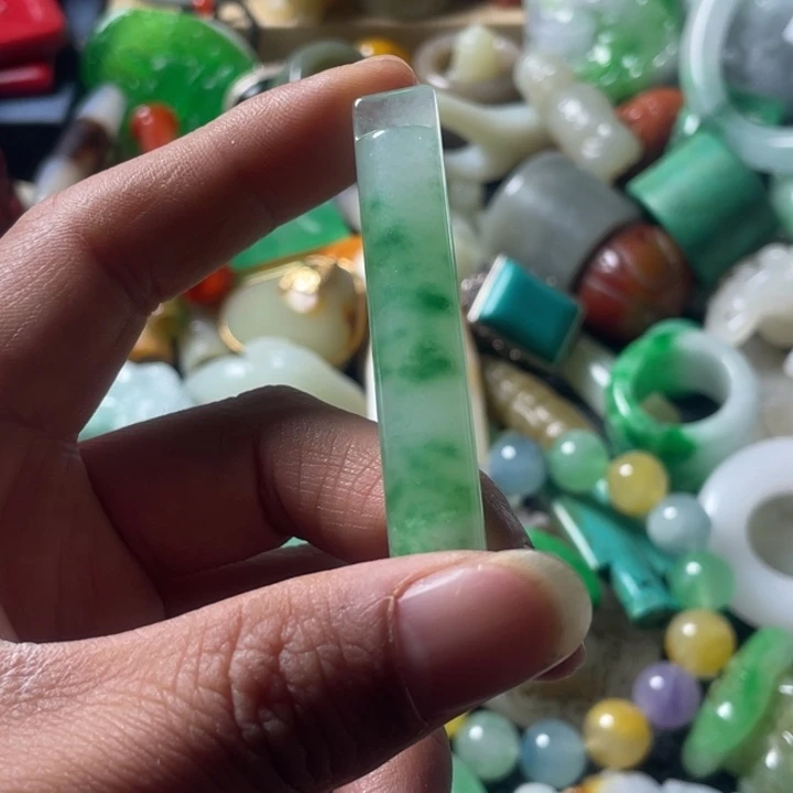 和田玉未镶嵌吊坠(不含链)