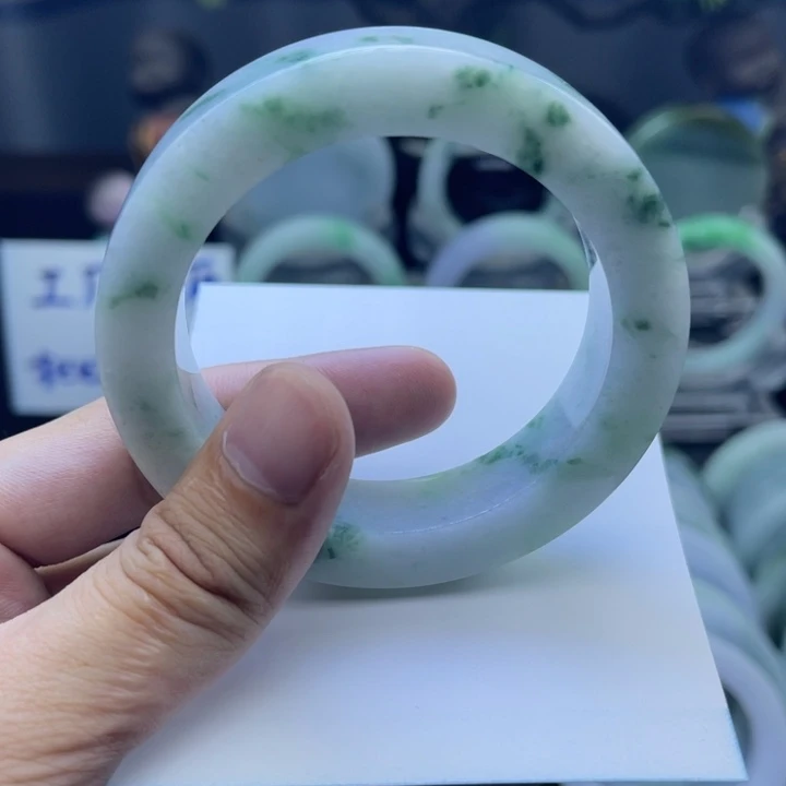 定制翡翠手镯未镶嵌