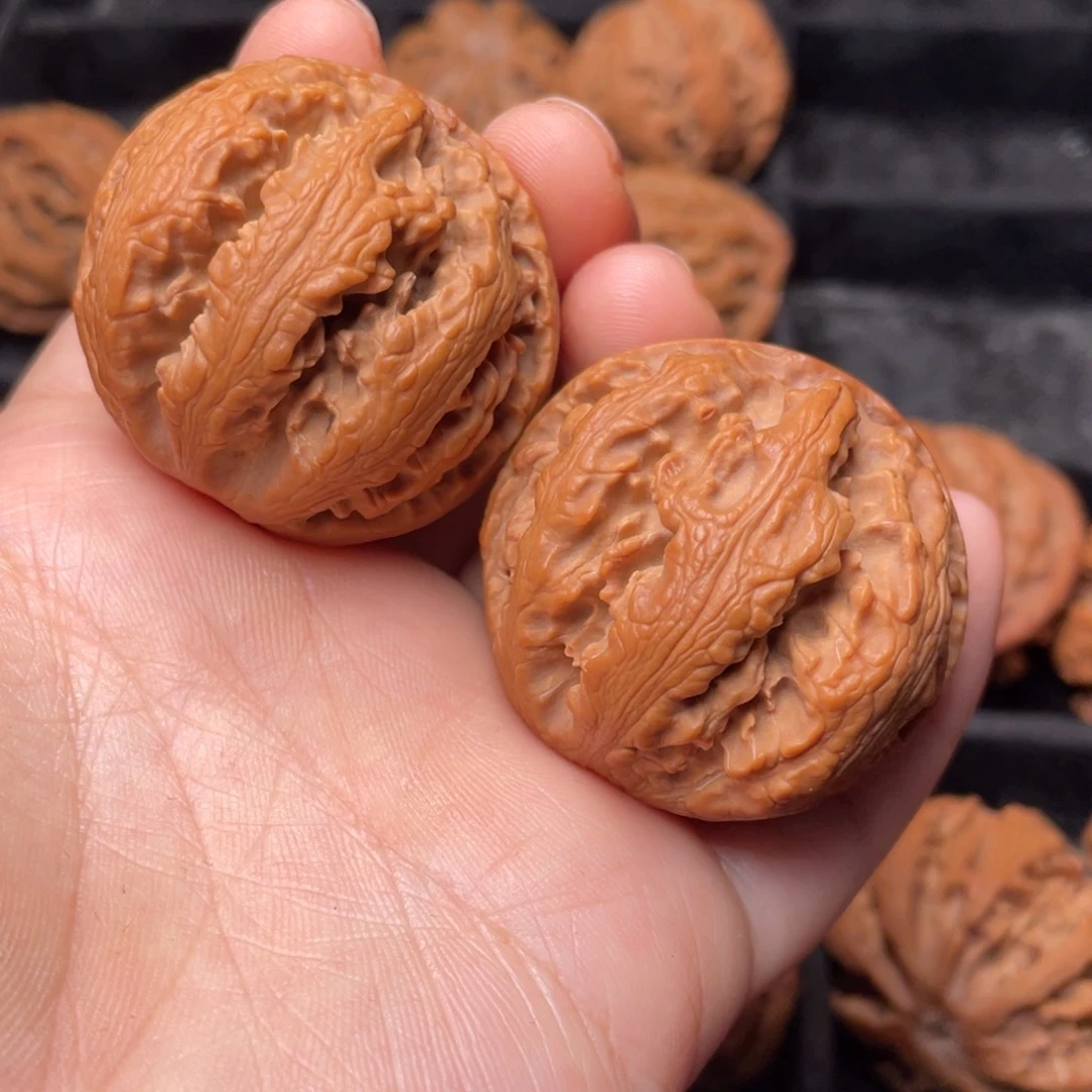 文玩核桃把件秦岭山脉文玩核桃
