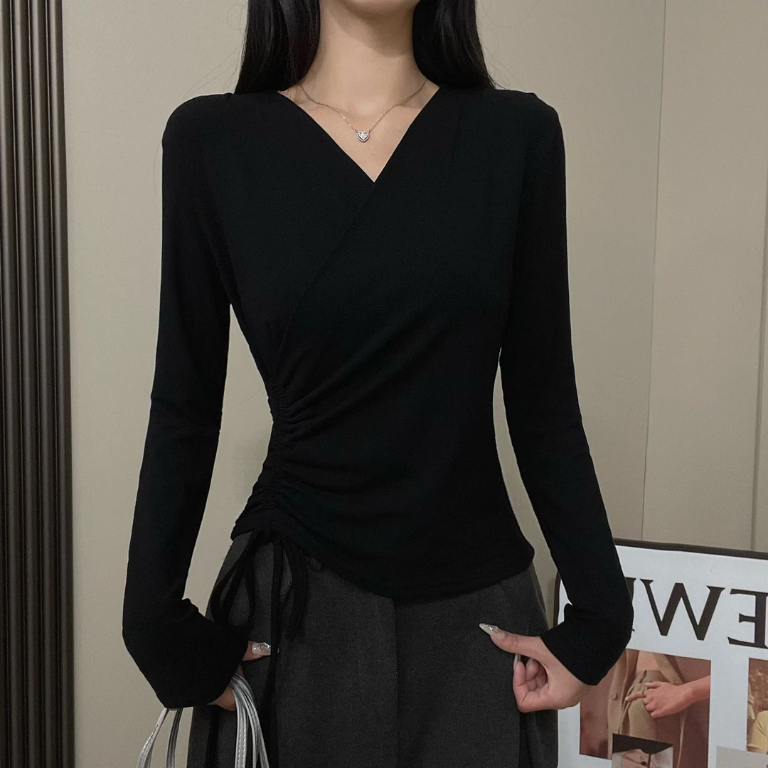 【现货哦】春季新品不规则褶皱V领女时尚收腰显瘦打底长袖T