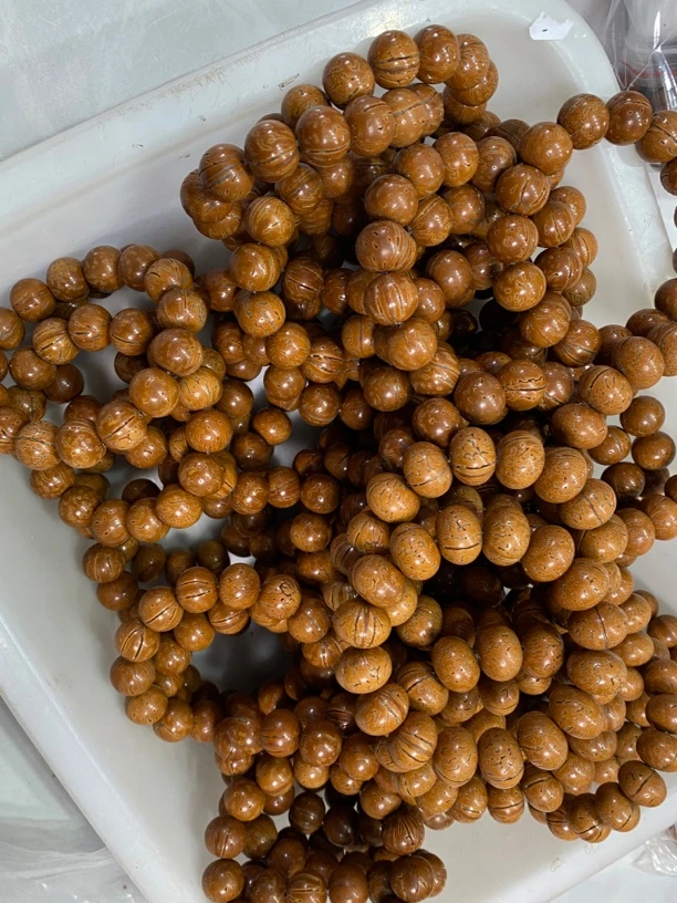 Z34桃核手串尺寸品相以主播介绍为准挨着发