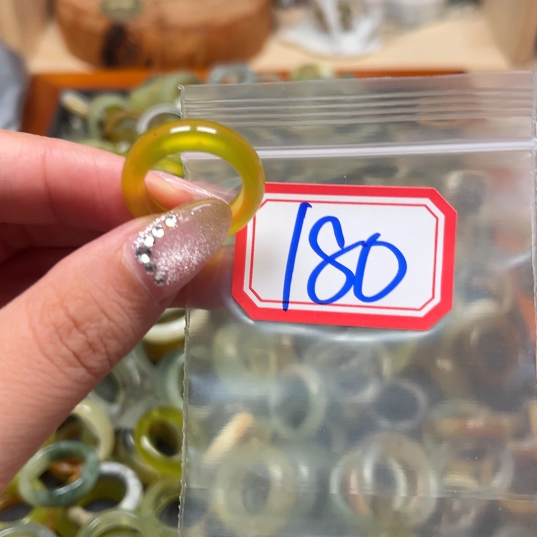 小***珠蛇纹石玉未镶嵌珠宝奇石