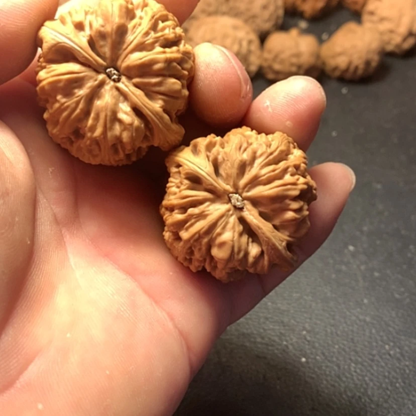 【闪购商品】文玩核桃吊坠柒*大粗筋