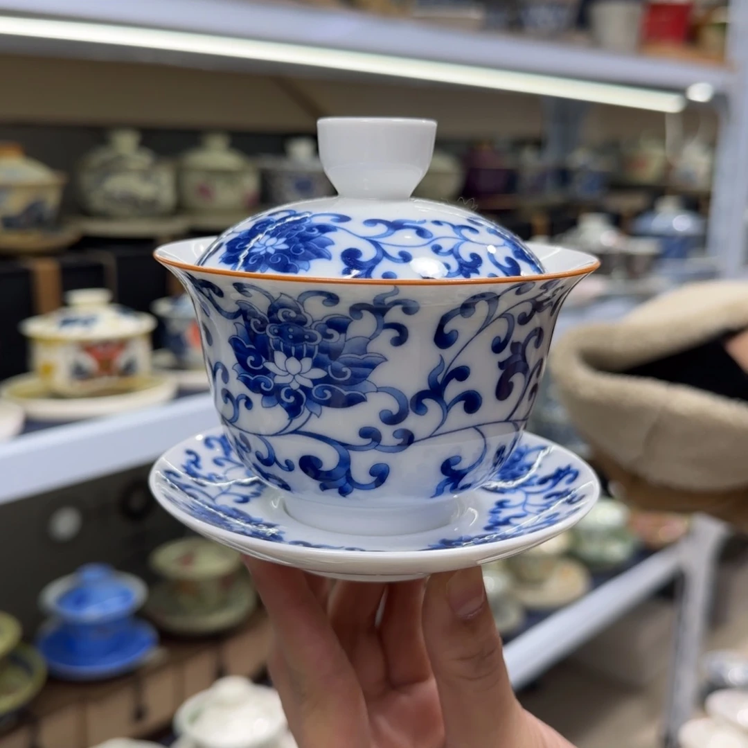 高温下的高温天气使人