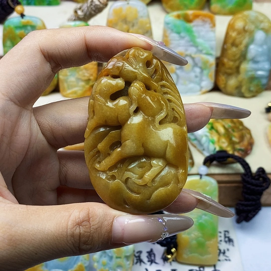 翡翠未镶嵌颈饰翡翠