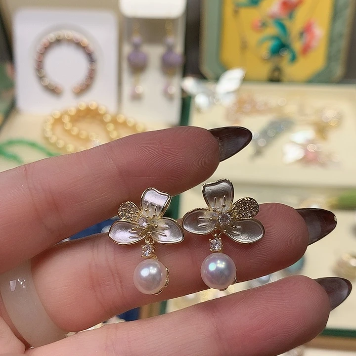 淡水珍珠未镶嵌耳饰