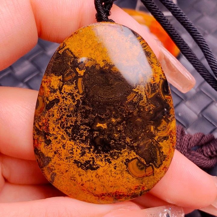 玛瑙/玉髓颈饰未镶嵌