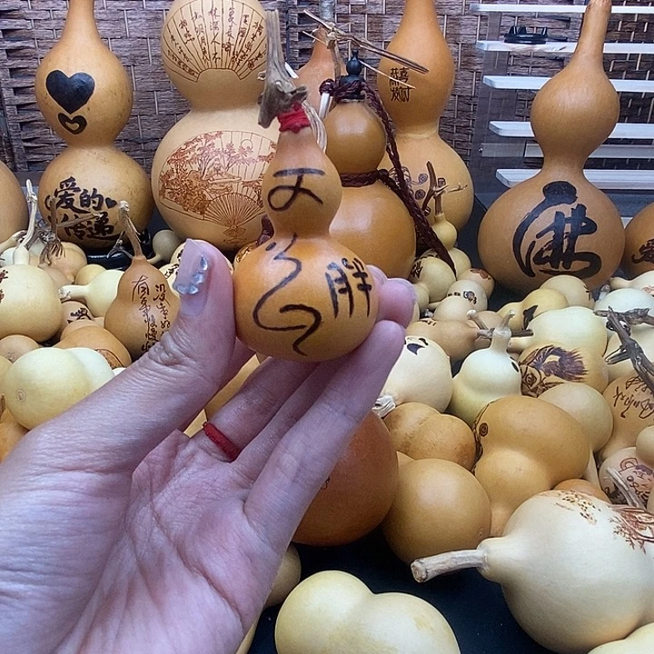 小***事香榧木葫芦工艺品