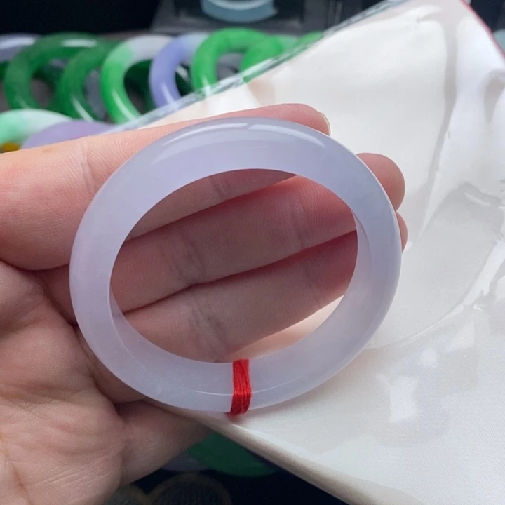 黄***茹仿水晶非金属高端手镯01