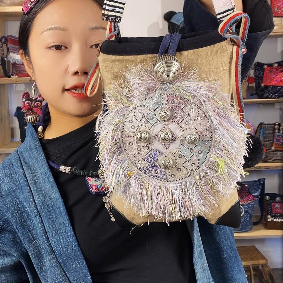 织绣手工制作工艺包包