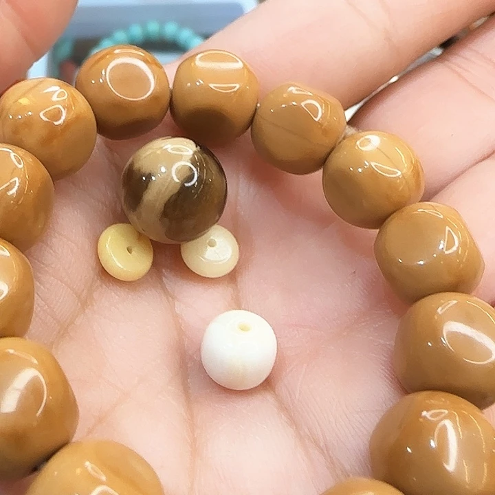 璃***草猴头核桃吊坠猴头核桃手串