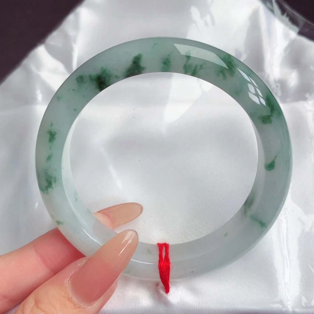 翡翠未镶嵌手镯翡翠