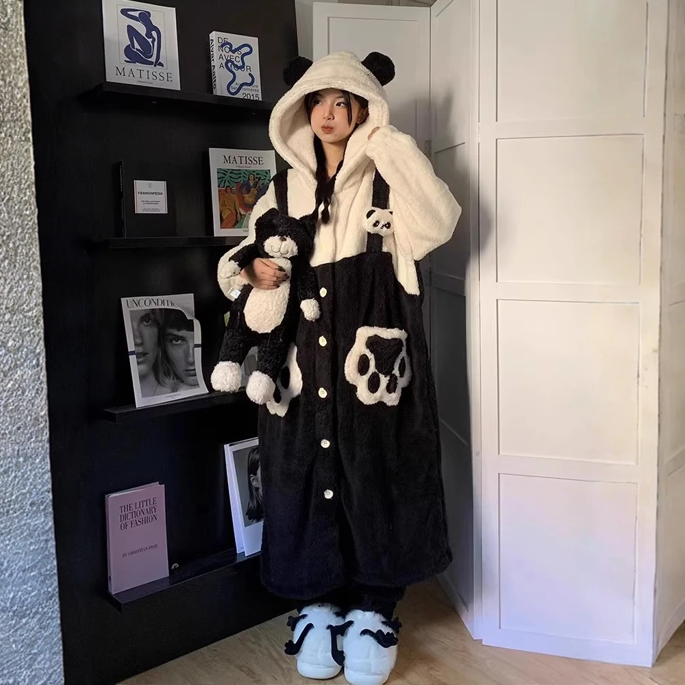 可爱熊猫睡衣女秋冬款2025新款珊瑚绒加绒加厚法兰绒家居服套装潮