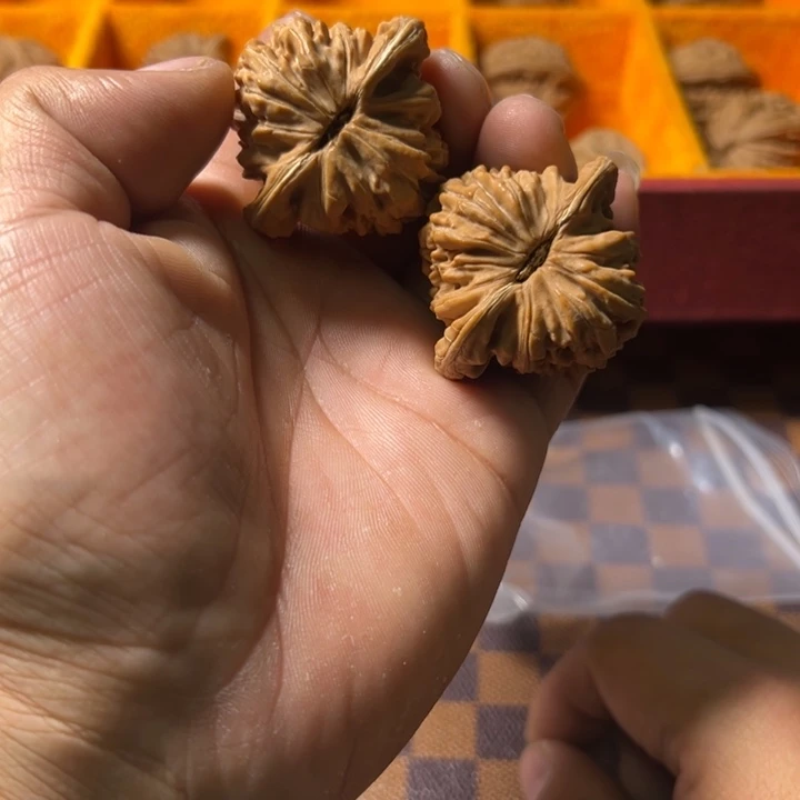 太***】文玩核桃把件四座楼