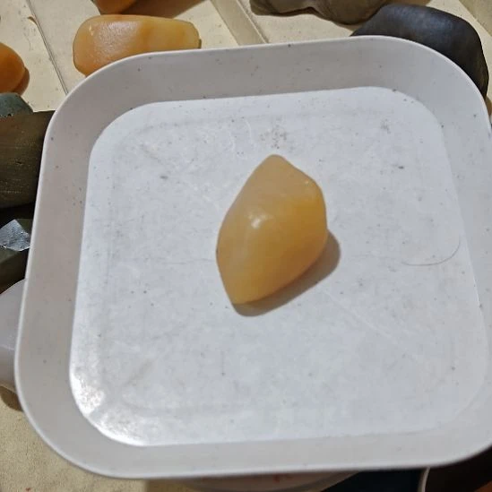 石英质玉（金丝玉）未镶嵌777777777777