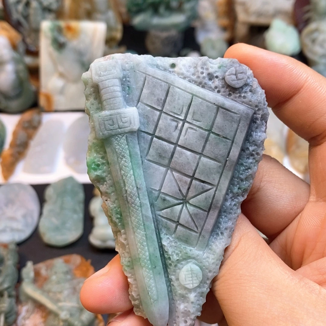 定制翡翠未镶嵌特色02