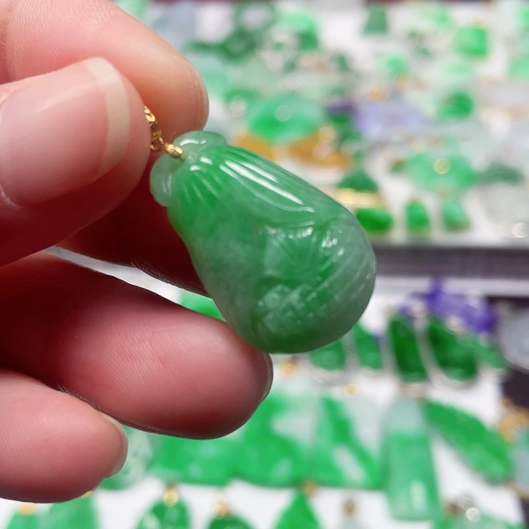 吊坠(不含链)18K金镶嵌翡翠