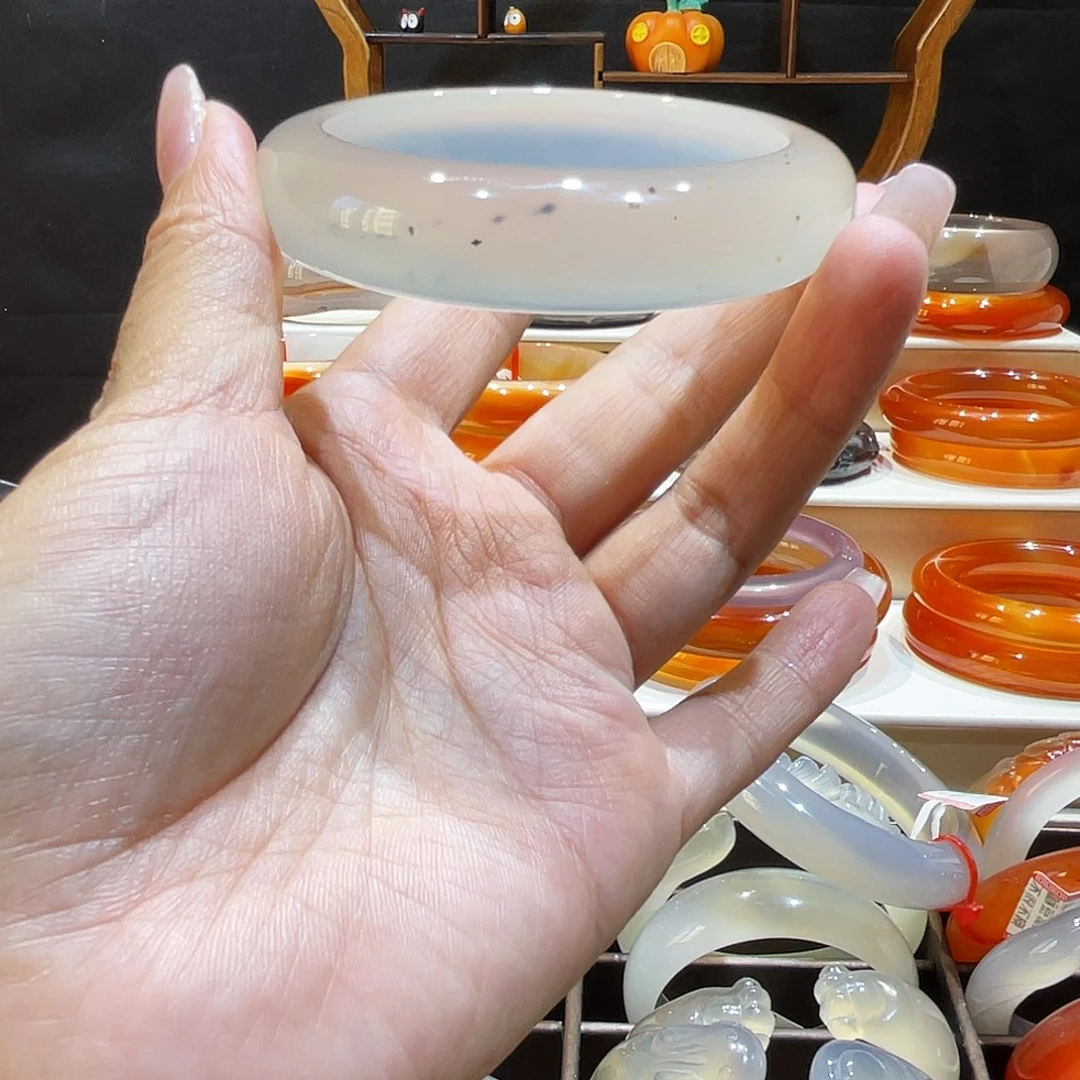 玛瑙/玉髓未镶嵌手镯