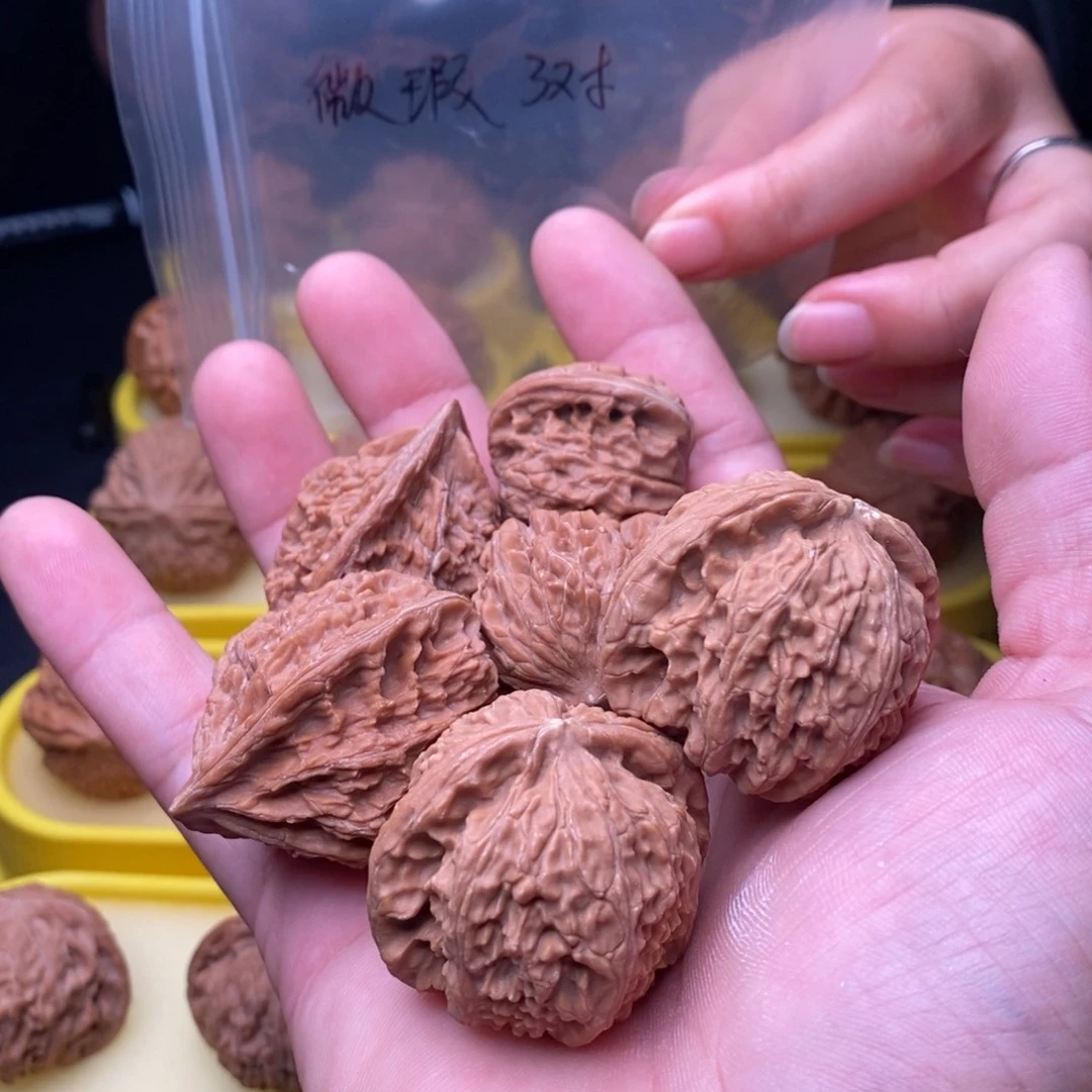 吊坠桃核磨盘狮子头白狮子