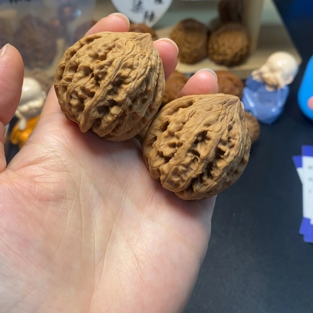 文玩核桃吊坠24号39尺球形大沽石