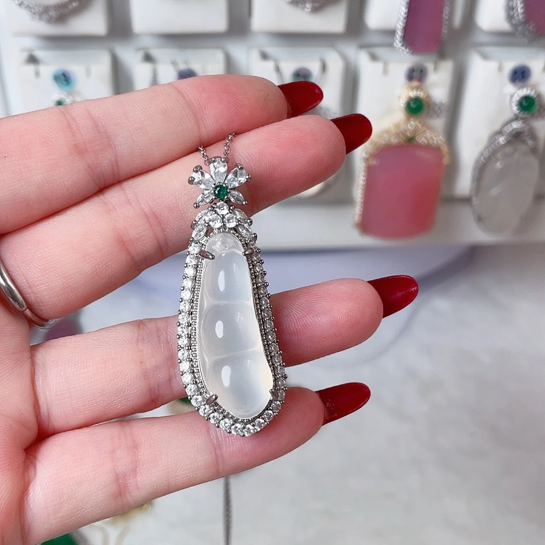 玛瑙/玉髓未镶嵌颈饰