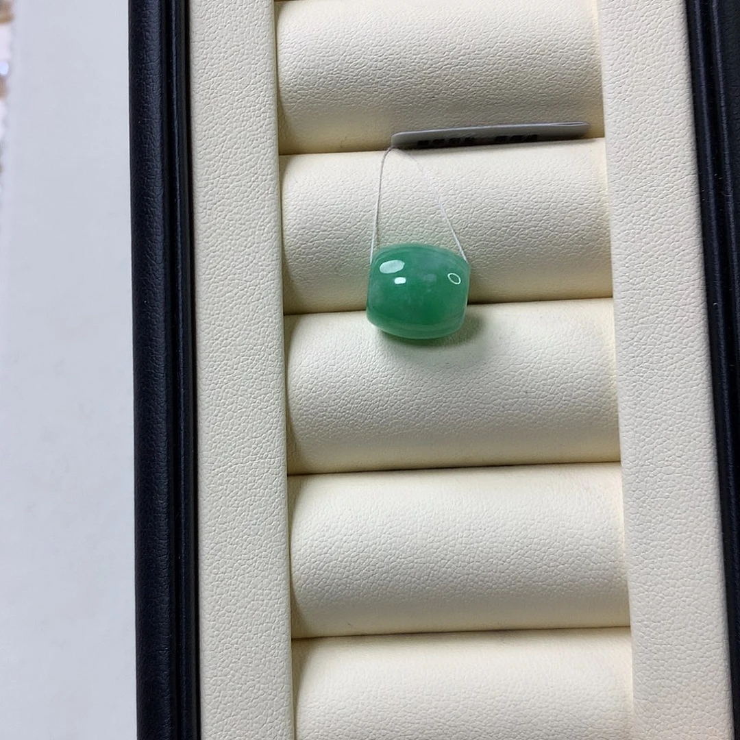 翡翠未镶嵌吊坠(不含链)路路通