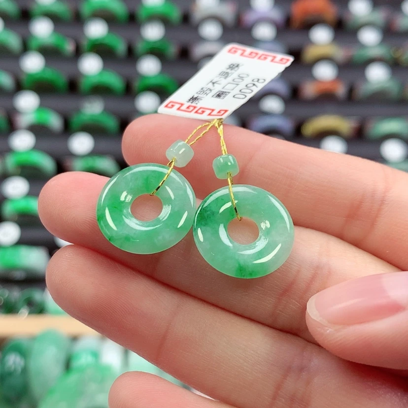 【闪购商品】未镶嵌戒指翡翠甜甜圈一对