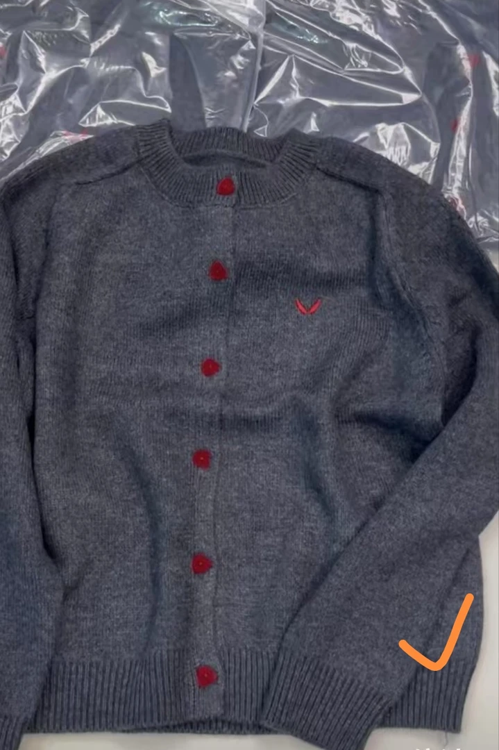 棉叙布衣分享桃心扣子对开羊毛开衫