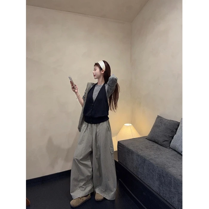 【知与性】秋季新款时尚套装高腰显瘦阔腿工装裤马甲针织两件套秋款