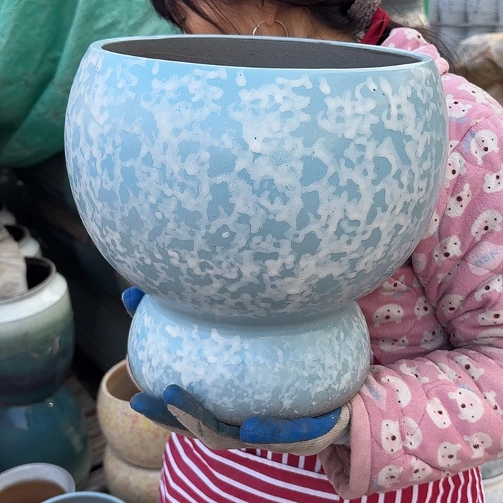 高度28厘米口径25厘米