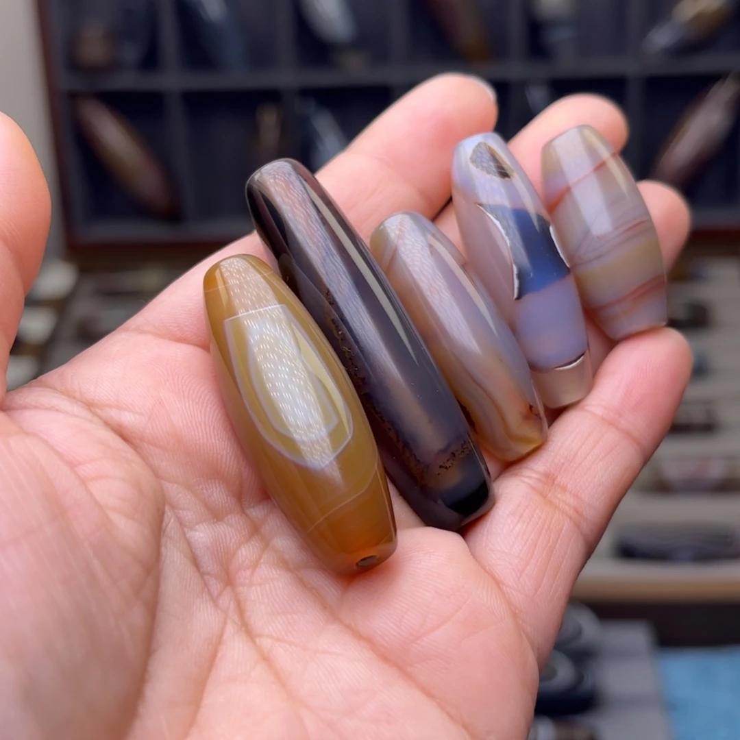 骑***江玛瑙/玉髓未镶嵌颈饰