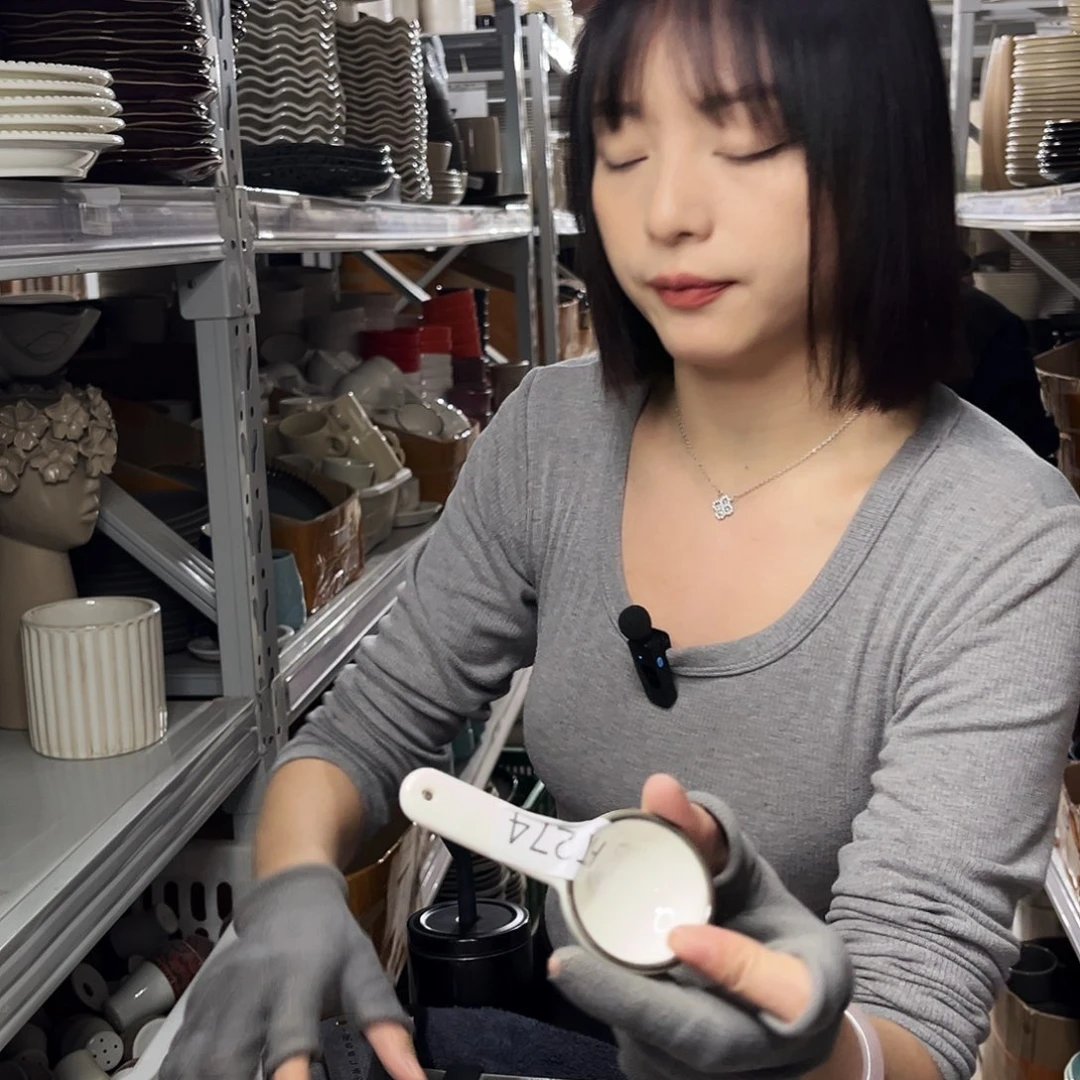 瓷片274。        两个