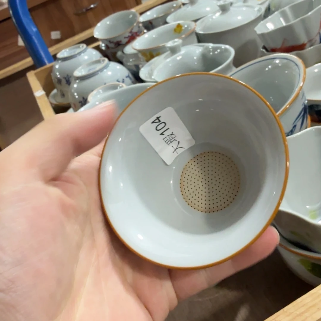 釉下手绘茶具微瑕