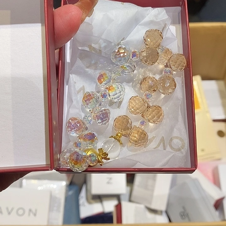呆***布AVON中古饰品香水礼盒装