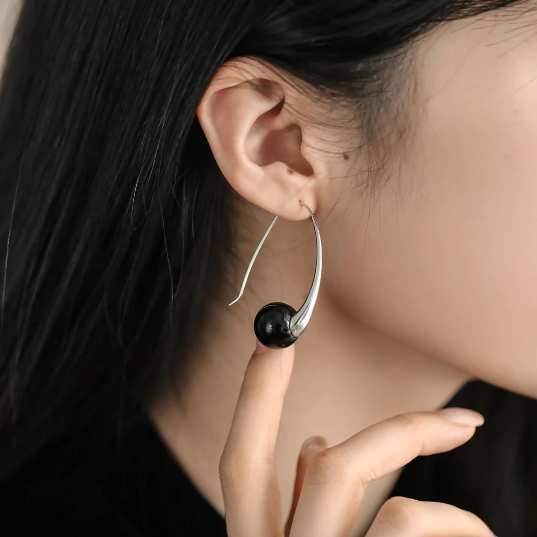 925银耳饰 E24074 黑色大珠珠长耳钩耳环