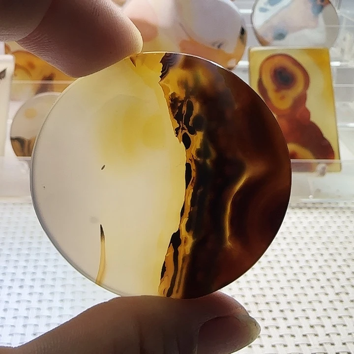 玛瑙/玉髓未镶嵌珠宝奇石