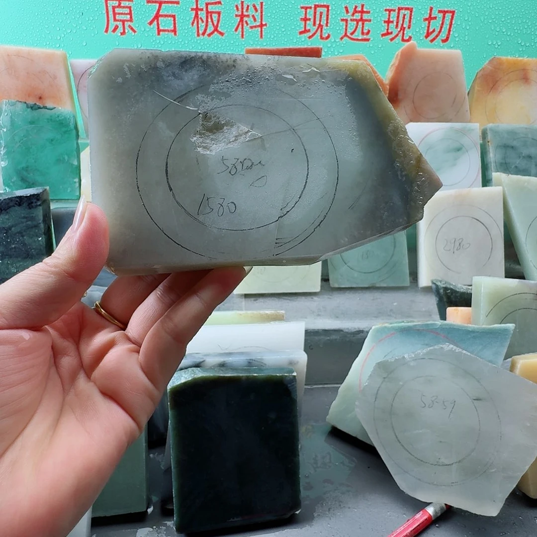 和田玉未镶嵌手镯手镯定制