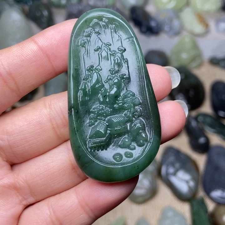 和田玉未镶嵌颈饰